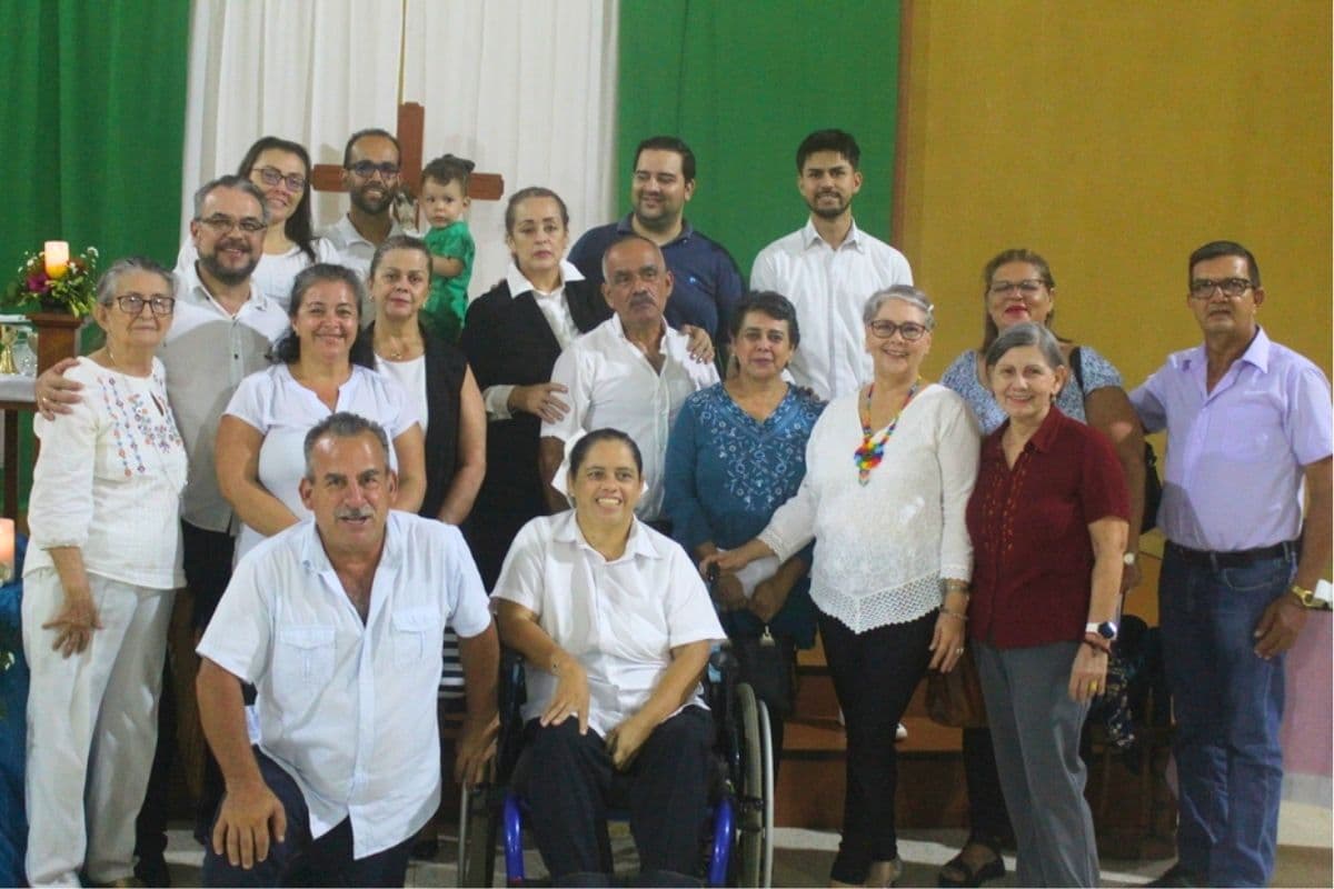 Salesianos Cooperadores del Centro Don Bosco Pérez Zeledón reunidos en una actividad