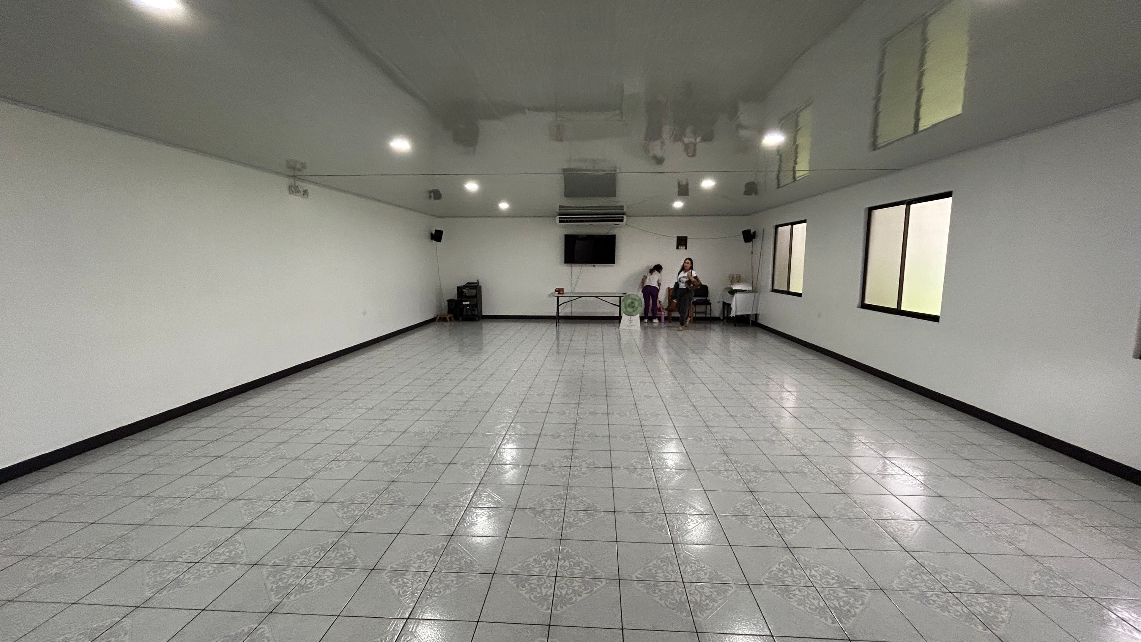 Interior del Salón María Auxiliadora del Centro Don Bosco Pérez Zeledón
