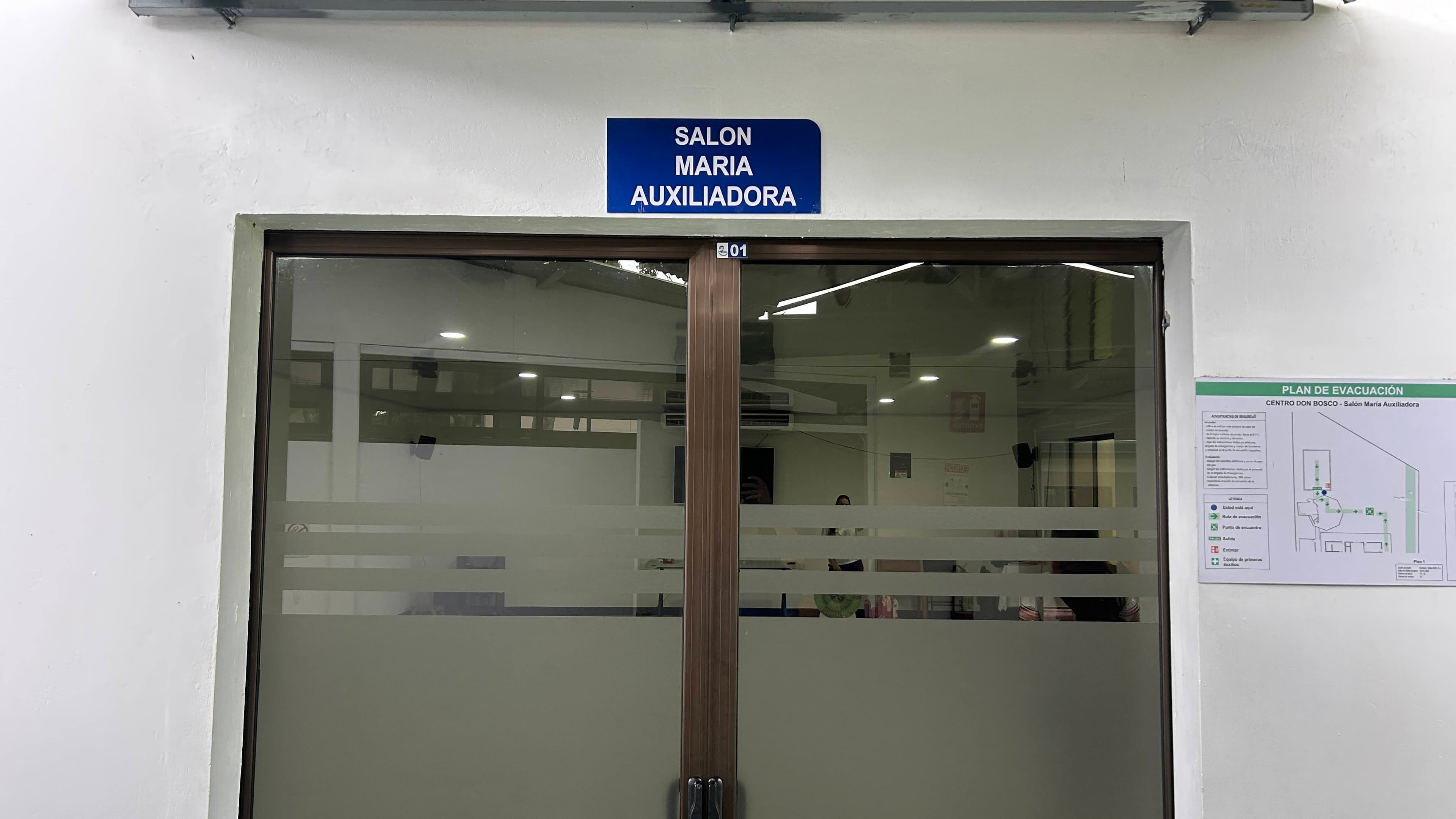 Entrada al Salón María Auxiliadora del Centro Don Bosco Pérez Zeledón