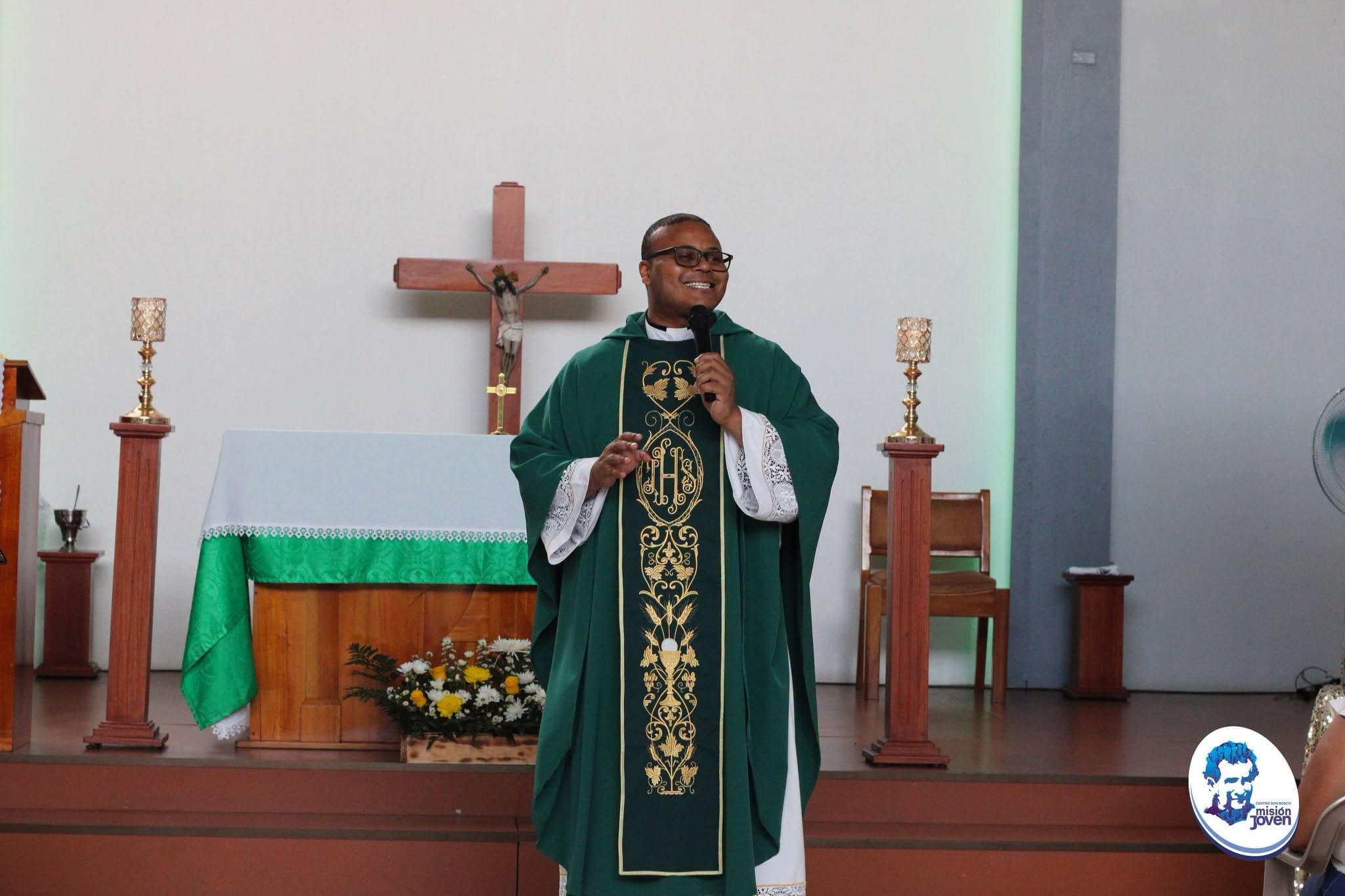 Celebramos la vida del P. Jean Paul: Adoración Eucarística y Santa Misa